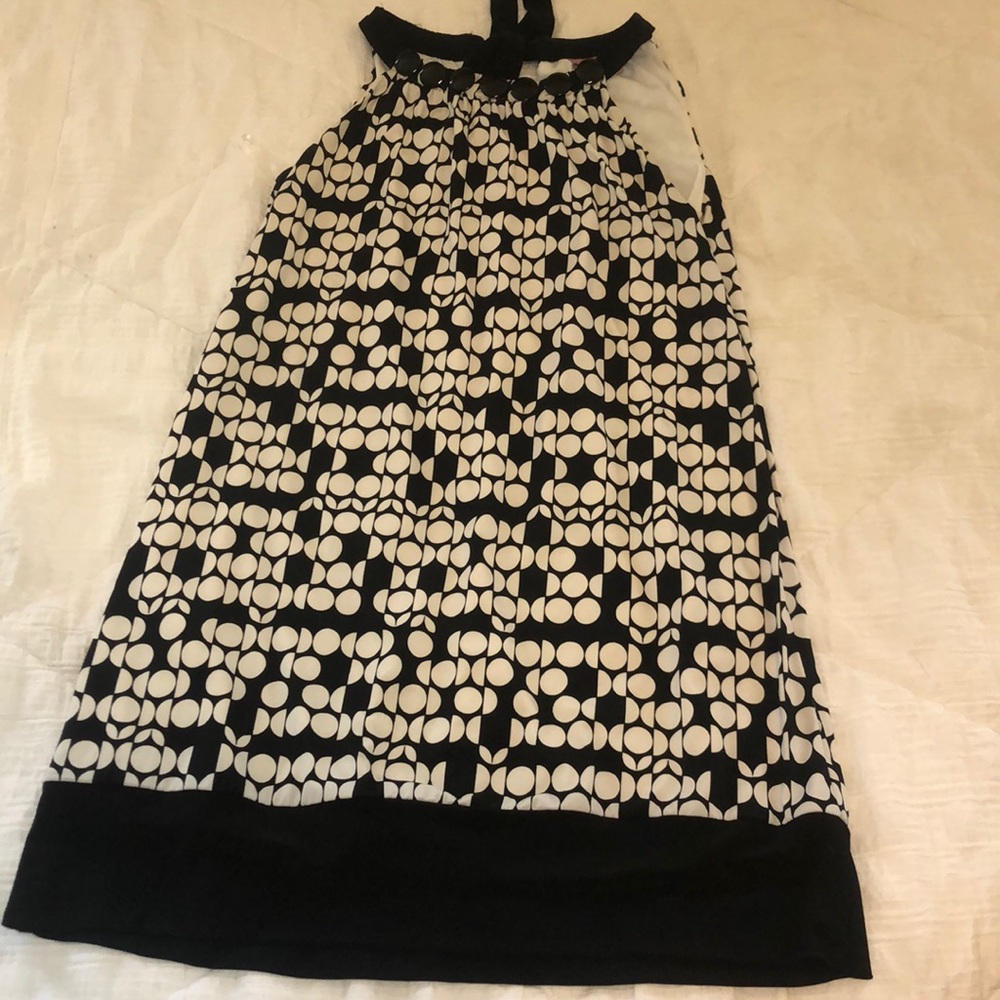 Retro black and white dress